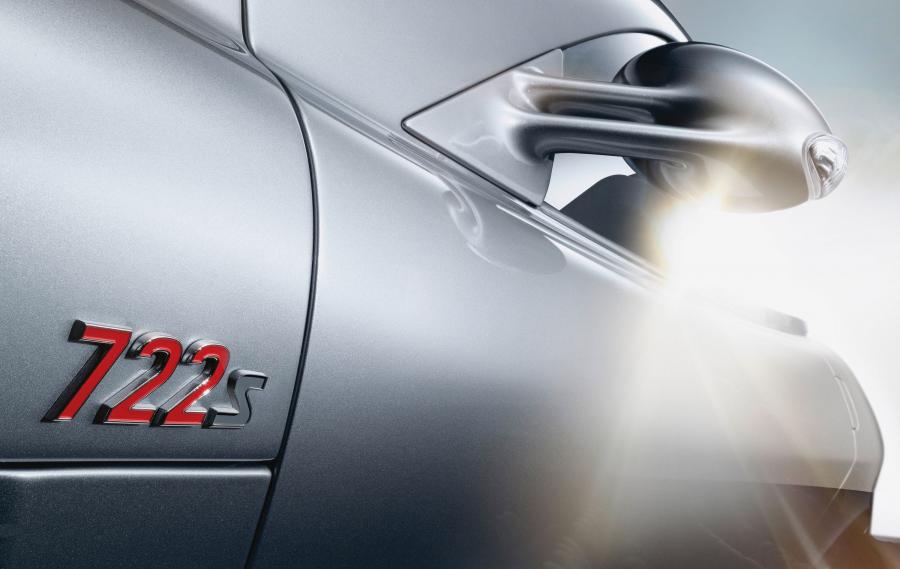 Детали экстерьера Mercedes-Benz SLR McLaren 722S Roadster (R199) 2008 года  (фото 7 из 26)
